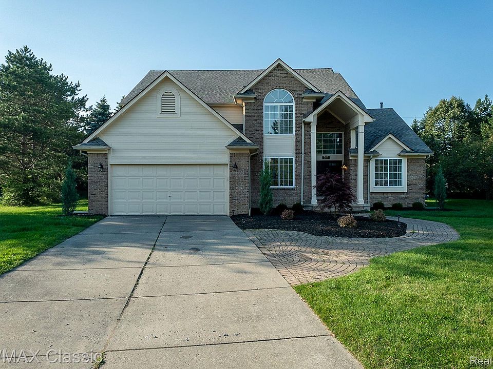 1st image of 701 Amberwood Ct