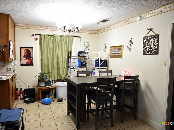4th image of 3308 Avondale St