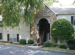 4021 E Whirlaway Ct, Clemmons, NC 27012