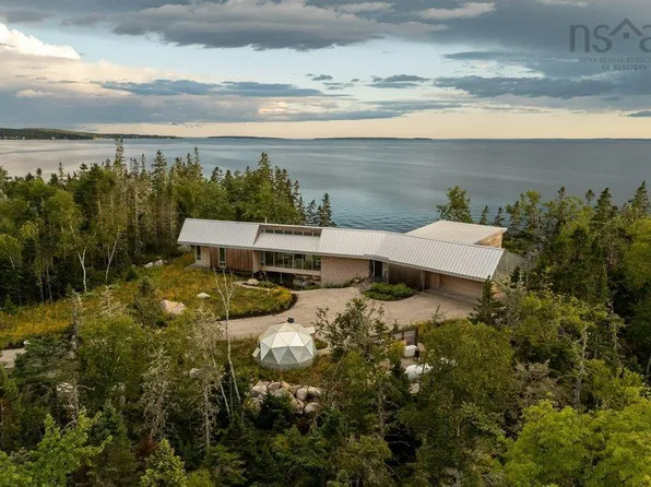 6949 Highway 329, East River Pt, NS B0J 1T0