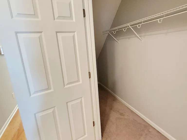 8827 Thornton Town Pl — Photo 3