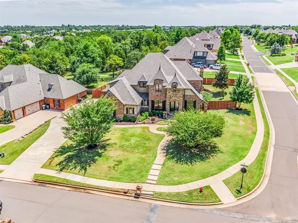 3408 Dornoch Dr, Edmond, OK 73034