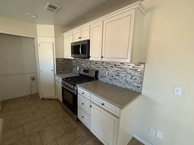 14940 Gayhead Rd — Photo 6