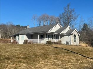 135 Lakefront Dr, Loretto, PA 15940