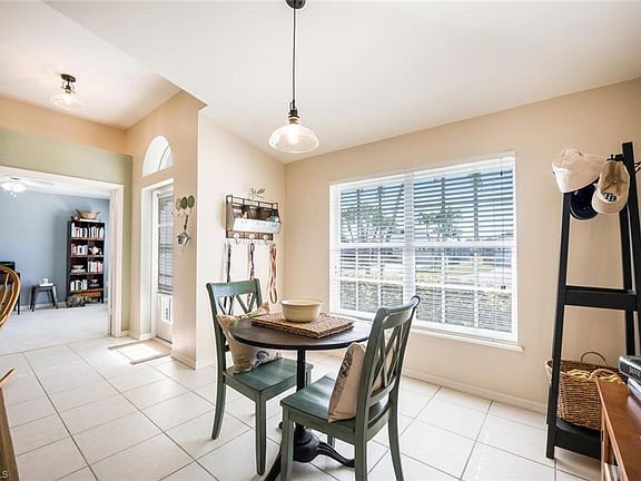 3rd image of 801 Charlemagne BLVD