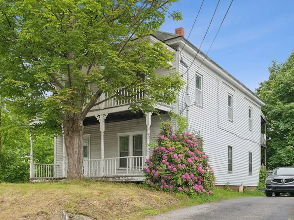 9 Maple Street, Jay, ME 04239