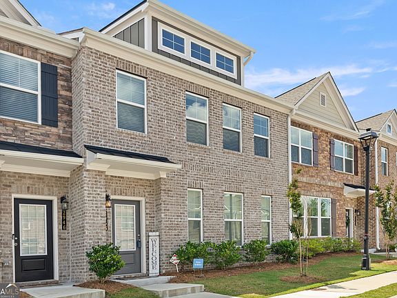 2nd image of 2956 Chene Pl