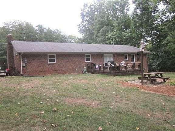 3rd image of 255 Regency Dr