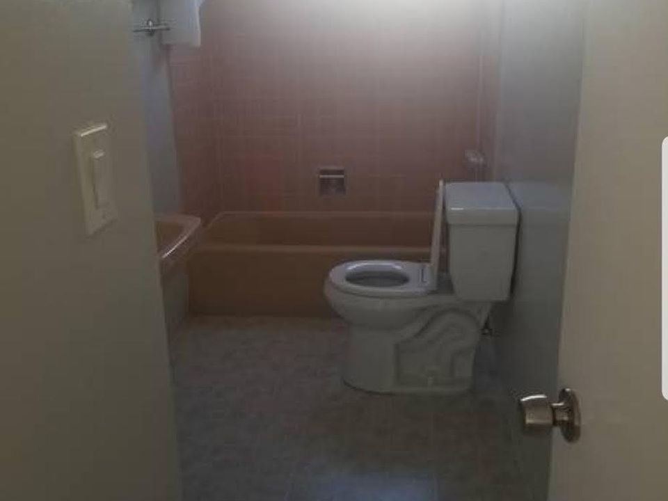 1st image of 3702 Motor Ave #18