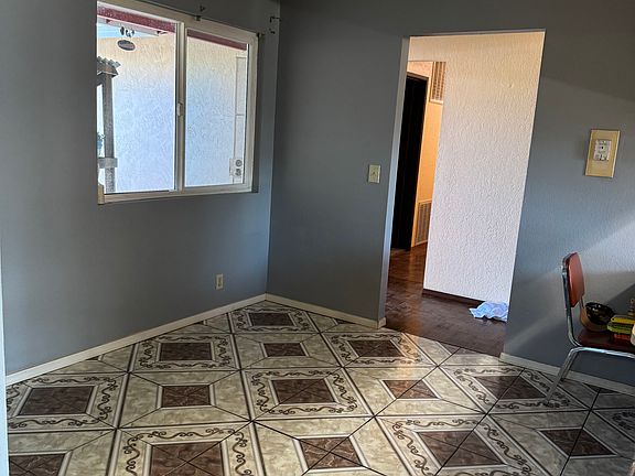 5th image of 4217 Diane St