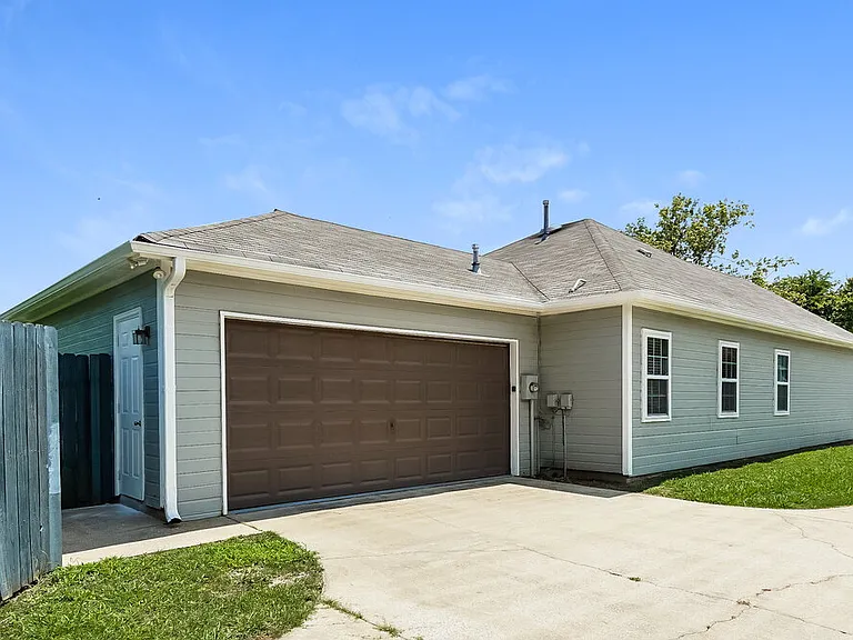 175 Cedar Bend Dr — Photo 16