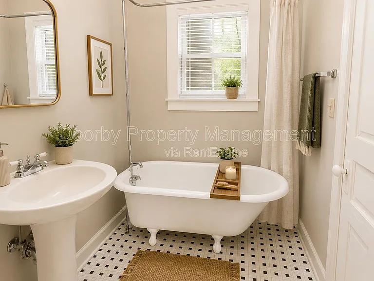 318 Tremont St #2 — Photo 11
