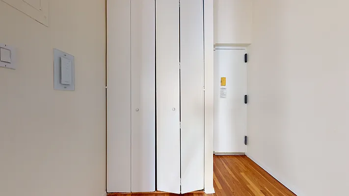 Rented by Bond New York | media 37