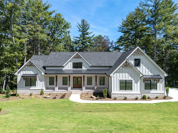 469 Oakwood Way, Blairsville, GA 30512
