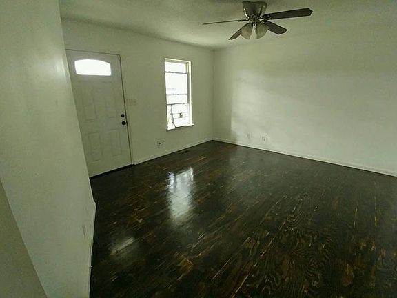 Living room, NEW flooring!
