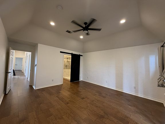 4th image of 413 Seawind