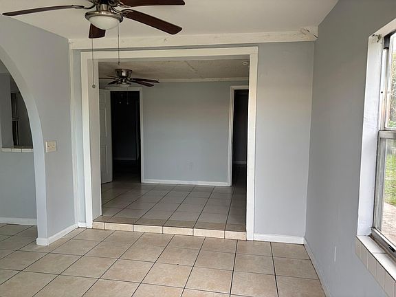 2nd image of 2848 Westgate Avenue