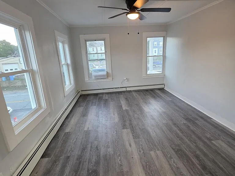 627 N Main St #2 — Photo 15