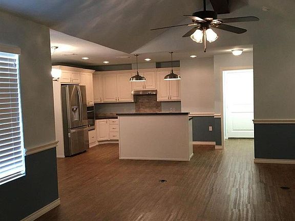 4th image of 7905 Avenue N