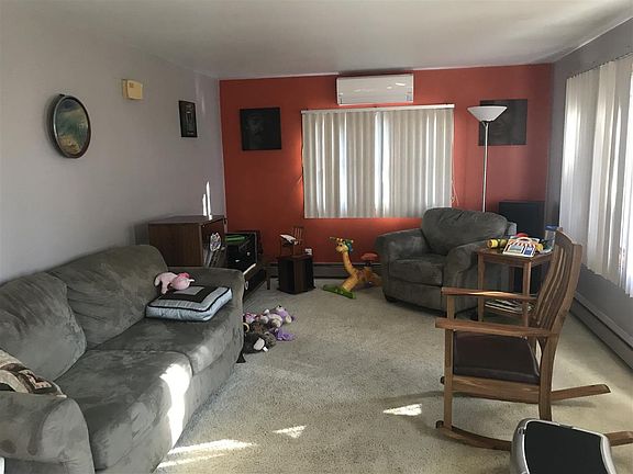 4th image of 19126 W Ave
