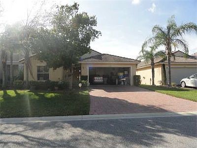 1st image of 5122 Victoria Cir