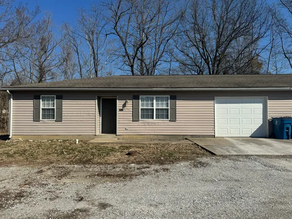 917 Christian Ct, Carterville, IL 62918