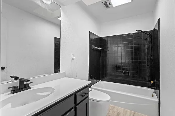 5349 Northridge Blvd — Photo 8