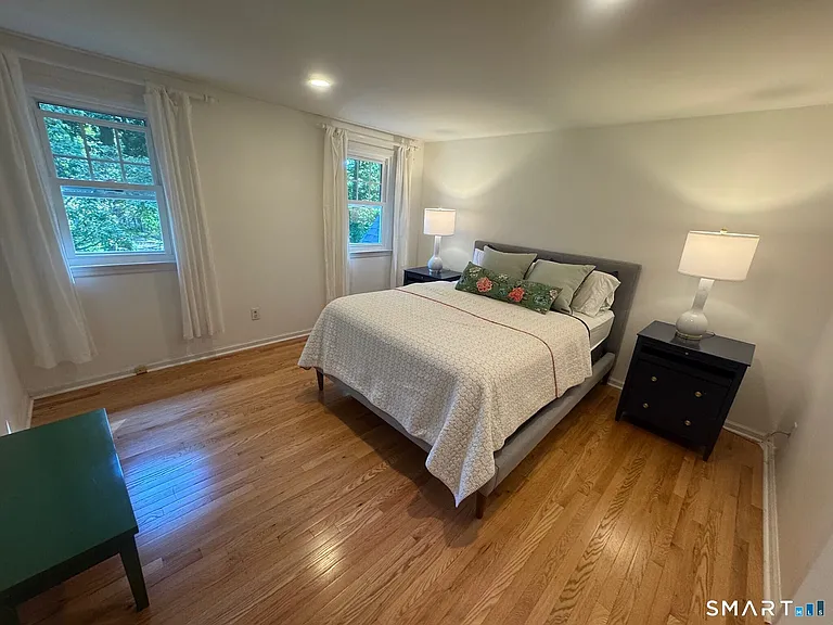 91 Raymond St — Photo 17