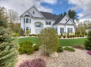 9 Freedom Trl, Medway, MA 02053