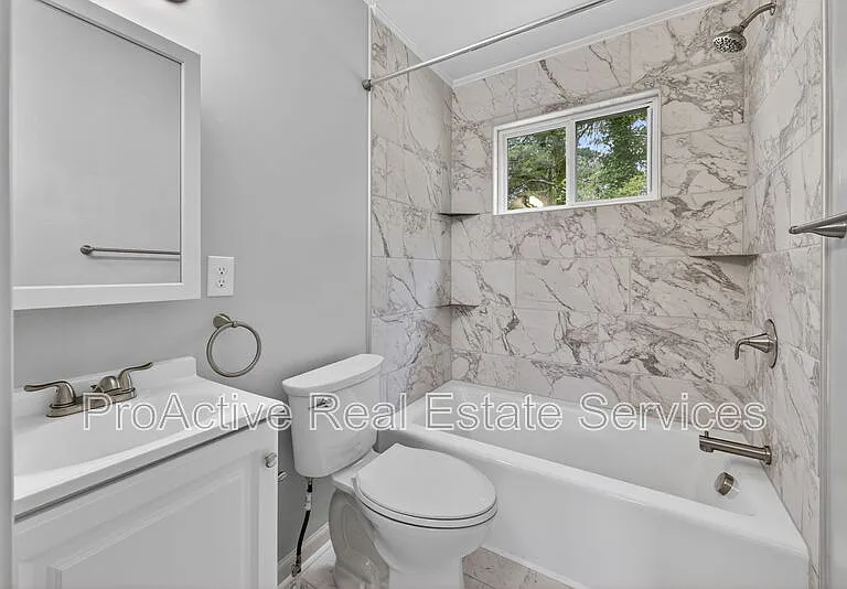 816 Martin Ave — Photo 11