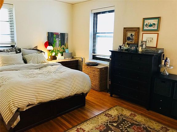 2nd image of 155 W 71st St APT 2C