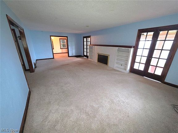 4th image of 5955 Shore Dr