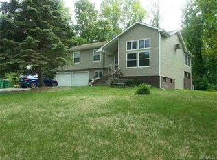 69 Carol Dr, Hopewell Junction, NY 12533