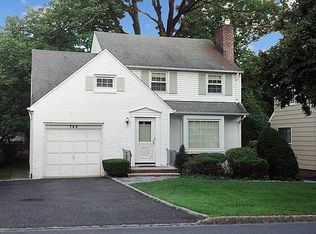 744 Ridgewood Rd, Millburn, NJ 07041