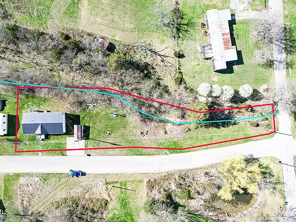 2nd image of 50 Willow Creek Dr