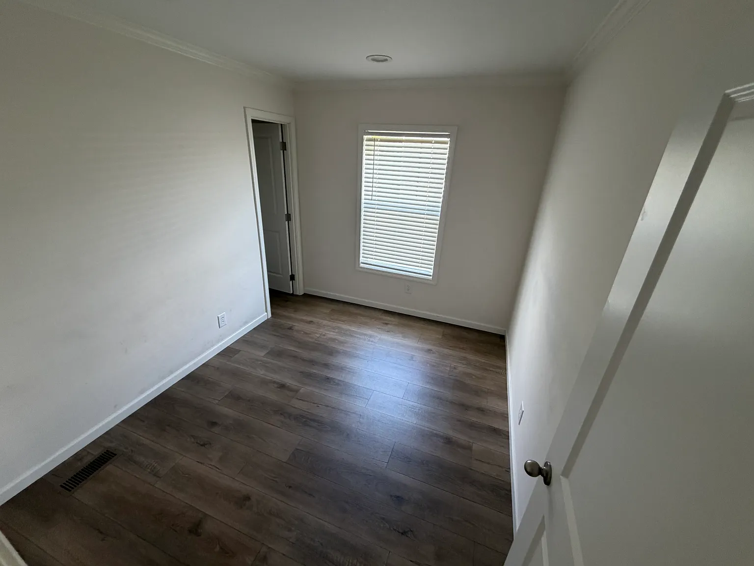 3 bed, 1000 sqft, $1,450 — Photo 3