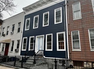 64-34 60th Ave #2R, Maspeth, NY 11378