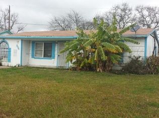 806 W 12th St, Freeport, TX 77541