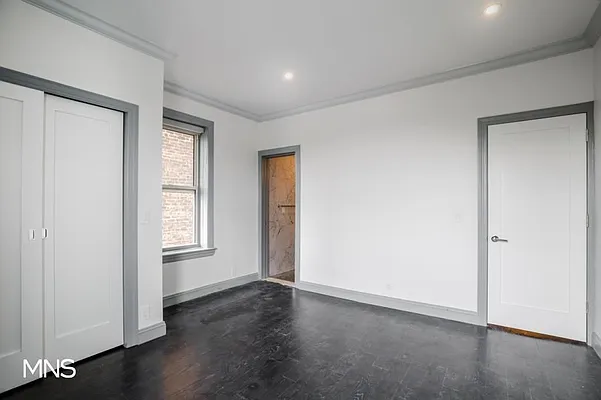 Rented by MNS Marketing | media 10