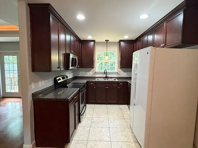 153 Louis John Ln — Photo 7