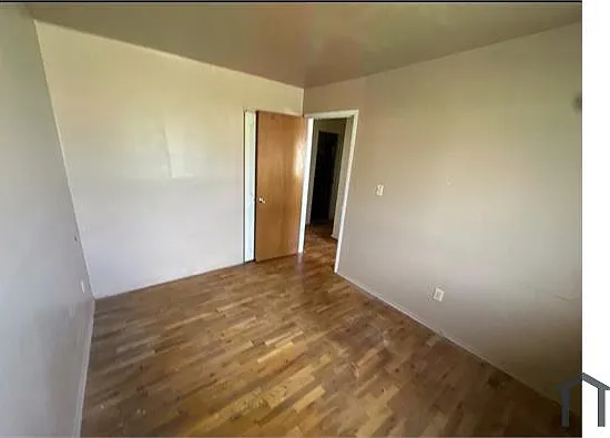3 bed, 8276 sqft, $1,100 — Photo 3