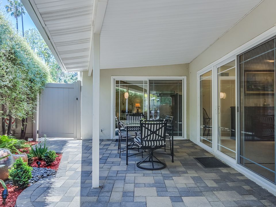 1st image of 400 Pilgrim Pl