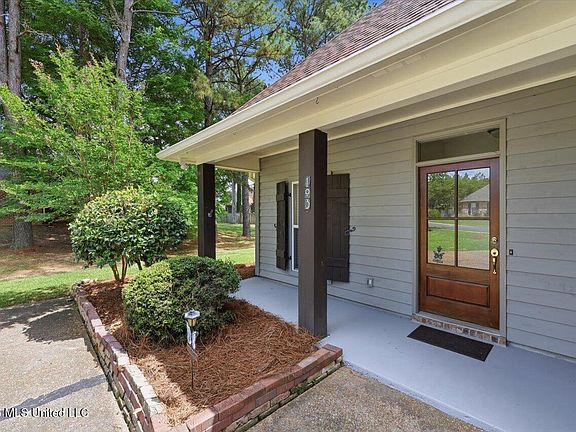 5th image of 103 Hartfield Dr