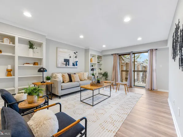 12 Mullingar Ct Unit 302, Lutherville Timonium, MD 21093