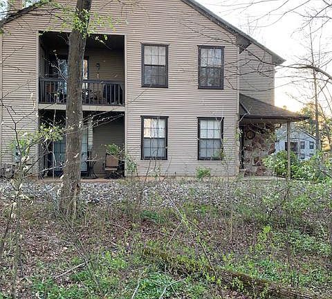 3rd image of 114 Basswood Ct