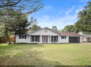 1056 E Lakeview Dr, Baton Rouge, LA 70810