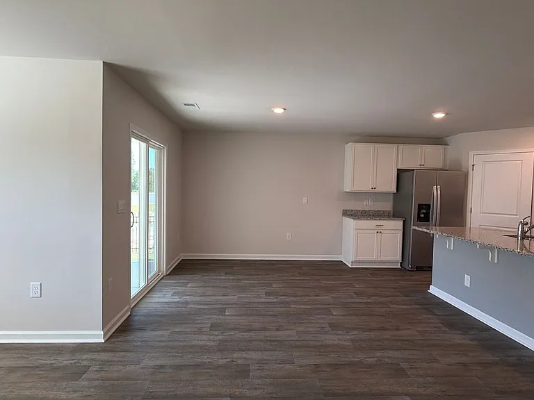 500 Acosta Cir — Photo 7