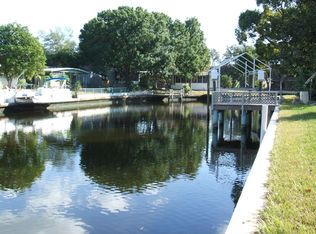 5807 Coventry Dr, Tampa, FL 33615