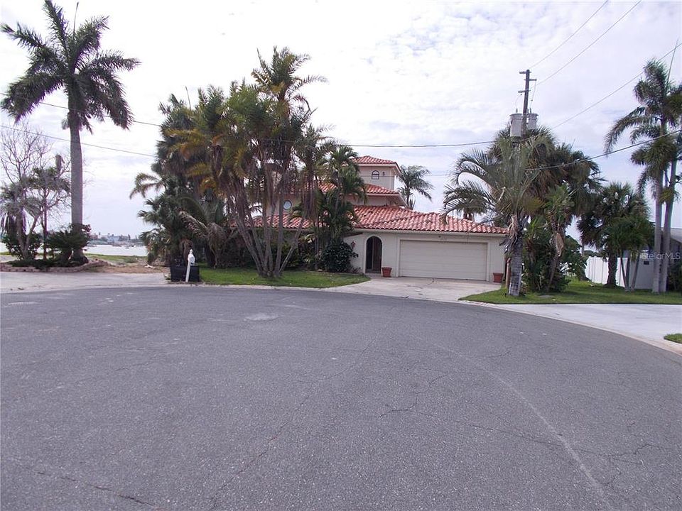 1st image of 12570 4th St E