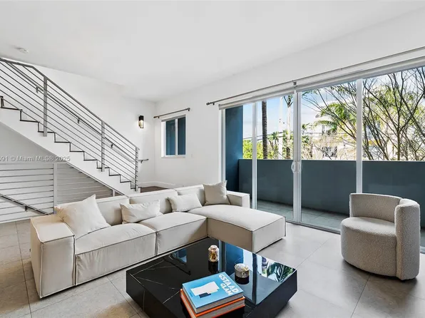 704 NE 5th St, Fort Lauderdale, FL 33301